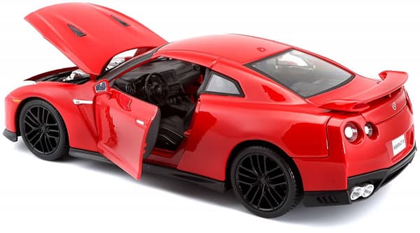 Bburago Nissan GT-R 2017 1:24 (GXP-623158)