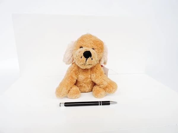 Beppe Hund Siddende Plys 16cm 13546 BEPPE