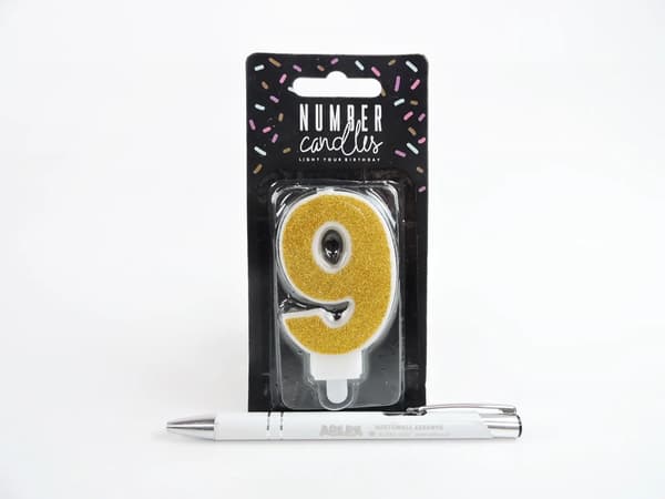 Födelsedagstårta, Nummer 9, Glitterguld, 7 cm. universal