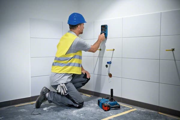 BOSCH DETECTOR D-TECT 200 C 1x12V 2.0Ah