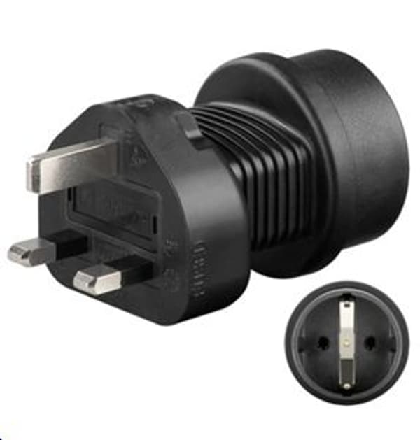 MicroConnect Universaladapter Schuko til UK til at forbinde CEE 7/4-enheder til britiske stikkontakter. Denne adapter konverterer ikke netspænding!