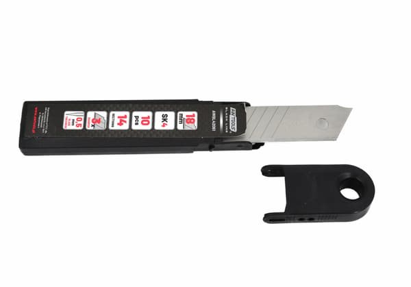 AWTOOLS LAMANE UDSKIFTELIGE KNIVE 18mm/ 10stk