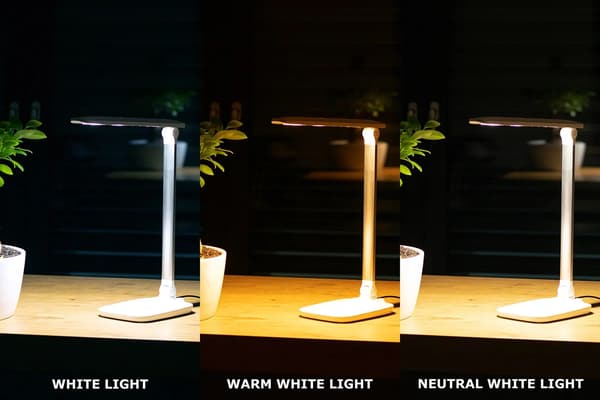 MONTIS MT042 LED SKRIVEBORDSLAMPE HVID 230V + USB