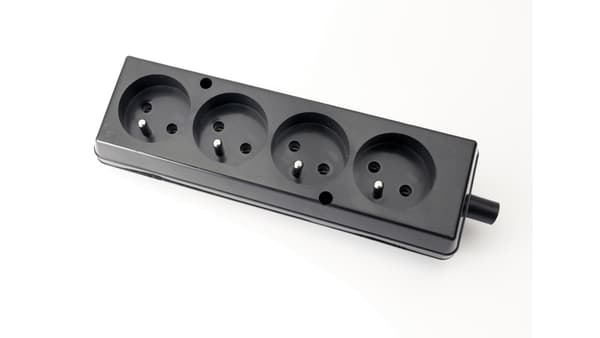 Jonex Bærbar Stikkontakt 16A 2P+J 250V sort GN-470