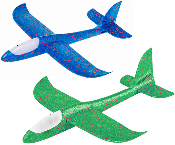 Flygplan som flyger med ljus