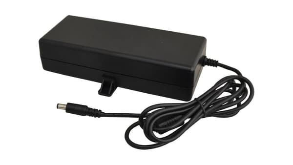 DESKTOP SWITCHING STRØMFORSYNING TIL CCTV Pulsar PSD12070 12V/7A