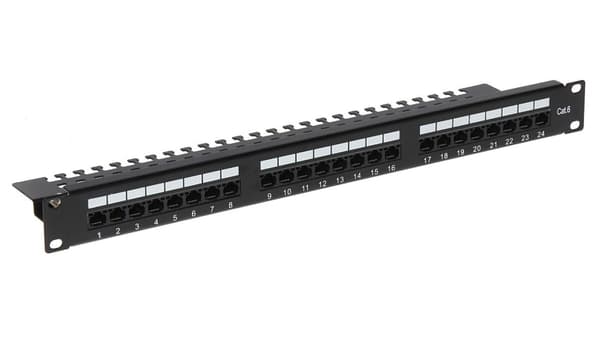 Delta-kytkentäpaneeli 24x RJ-45 (PP-24/RJ/6C)