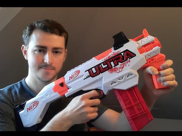 Nerf Ultra Focus Stort Vapenset + ZA5182 Styrofoamkulor