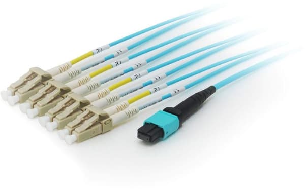 Equip Light Air Patch Cord MTP - 4x LC, OM4, 7m (25556407)