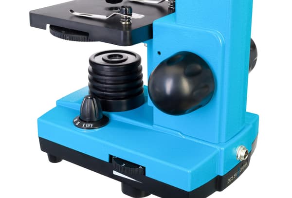 Levenhuk Rainbow 2L -mikroskooppi