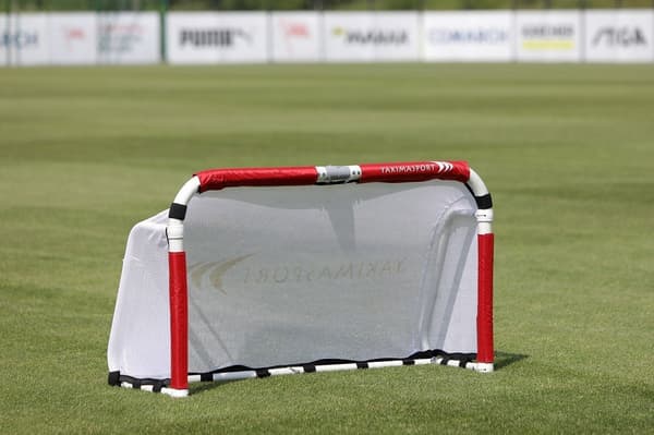 YakimaSport Fällbar grind ACADEMY 120x80 cm | 1,2m x 0,8m