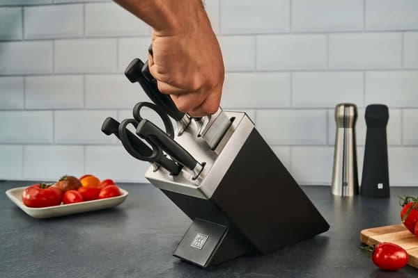 Zwilling Vier Sterne Veitsitukki 7 osaa, musta