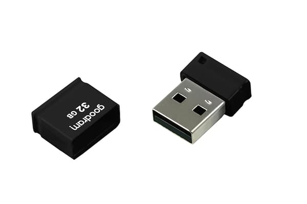 Flash-asema GOODRAM 32GB UPI2 USB 2.0 Musta