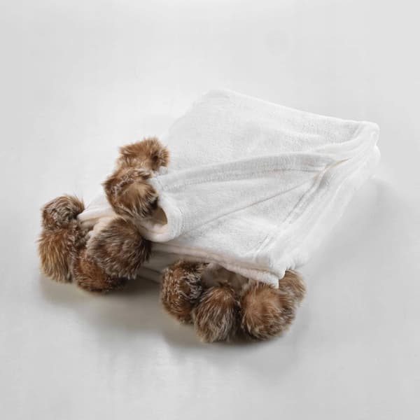 Douceur d`Interieur Blødt pelstæppe SNOWY med pomponer, 125 x 150 cm