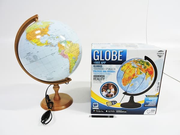 Politisk og fysisk globus belyst 32 cm