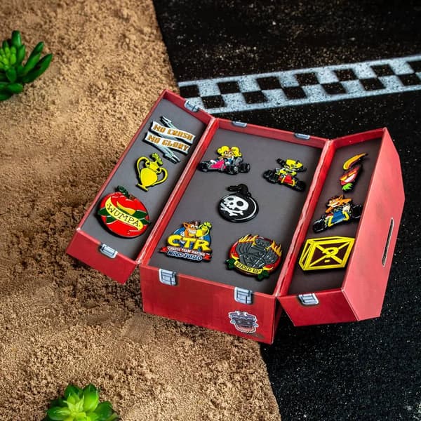 Officielt Crash Team Racing Nitro-Fueled Toolbox Pin-sæt