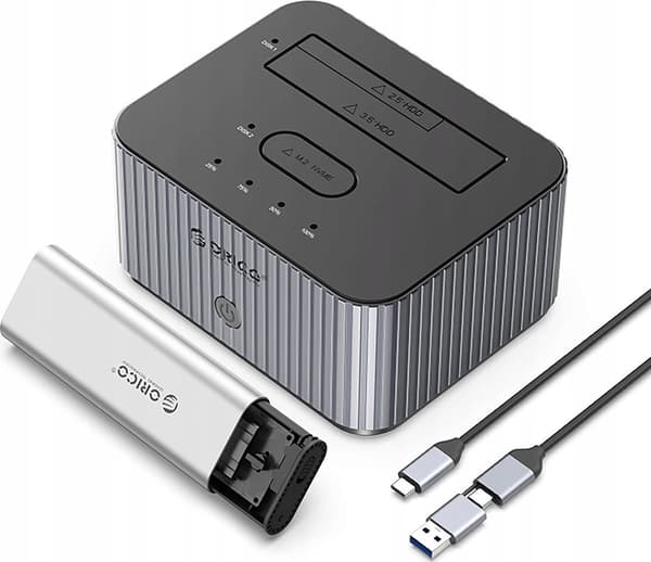 M.2 NVME + 2.5\"/3.5\" HDD / 2.5\" SSD -telakointiasema kloonaustoiminnolla - harmaa