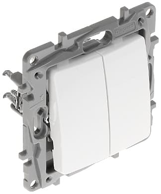 Legrand Dubbel Trappomkopplare 10AX vit (764502)