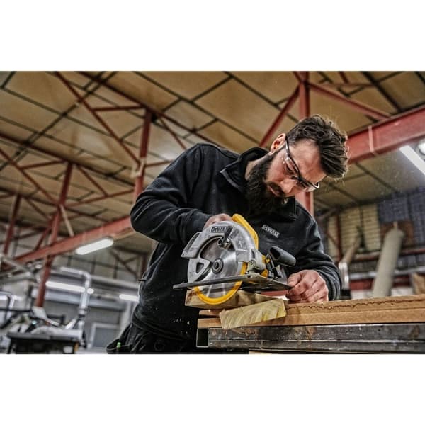 DeWalt DWE560-QS Käsipyörösaha