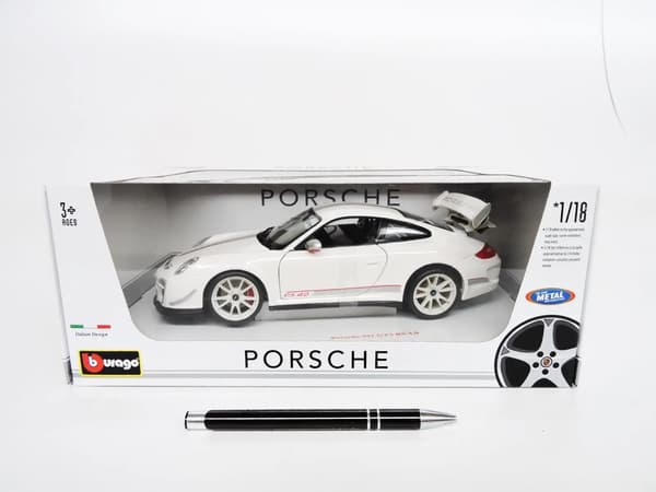 Porsche 911 GT3 RS 4.0 1:18 BBURAGO