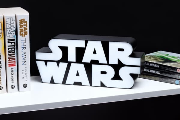 Star Wars logotyp lampa