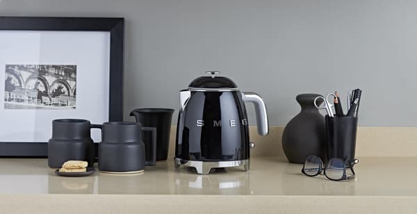 Kedel Smeg KLF05BLEU Sort 1400 W 800 ml