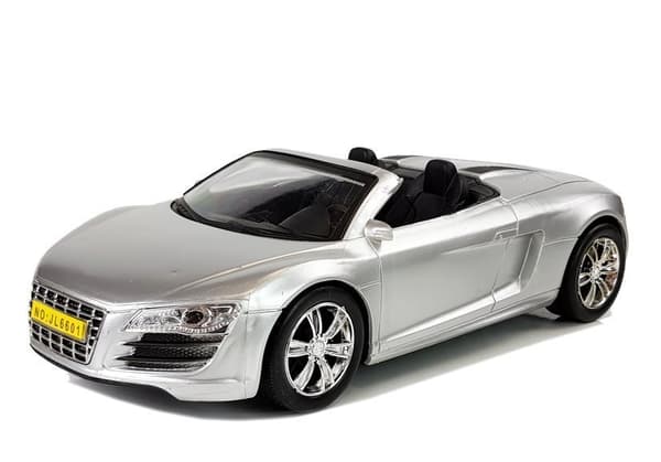 Cabriolet med silverpress 1:18