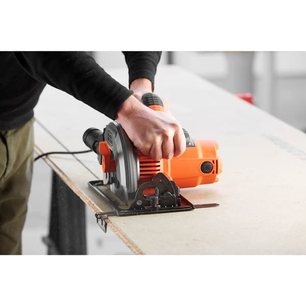 Black & Decker CS1550 käsipyörösaha