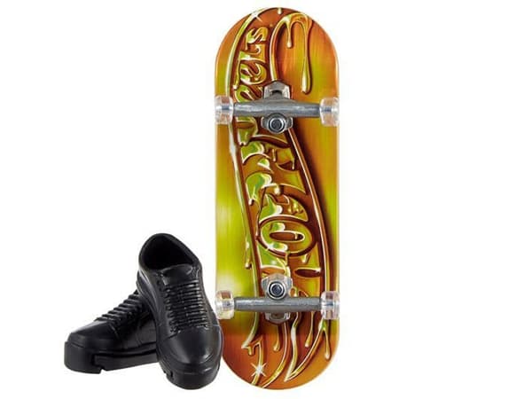 Hot Wheels Skateboard + Skateskor ZA6001