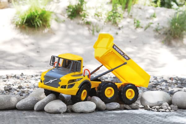 Volvo A25G ramstyrd dumper i Worxx-låda