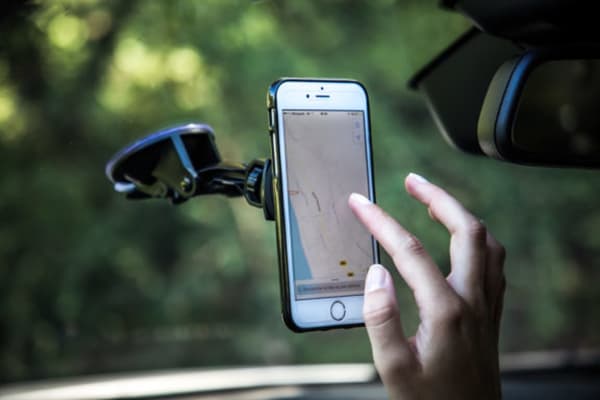 Mobilis U.FIX Yleiskäyttöinen auton navigointisarja
