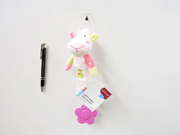 Babyono 606-SQUEAK MED BIDERING SØDE LAM
