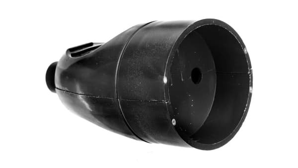 Jonex Bærbar stikkontakt 16A 2P 250V sort GN-161