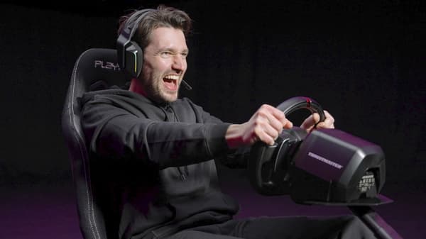 PLAYSEAT EVOLUTION SVART RACING MOCKA