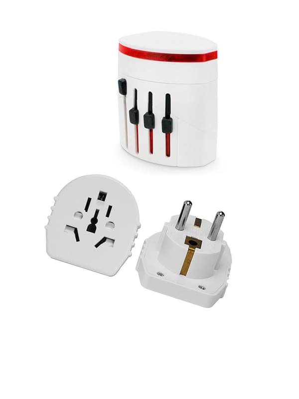 MicroConnect Verdensadapter Dobbelt USB, 2- og 3-polet integreret sikring T 6,3A