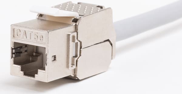 Keystone Jack -moduuli RJ45 cat. 5e FTP, Netrack työkaluvapaa