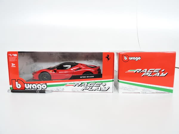*BBURAGO metalli. 1:18, FERRARI SF90 STRADALE, punainen