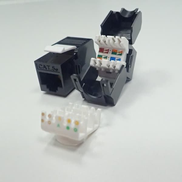 Netrack Module Keyston Jack 1xRJ45 8p8c (105-33)