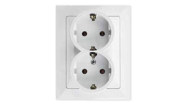 OPAL Kaksoispistorasia maadoituksella Schuko GPT-7 Op BI