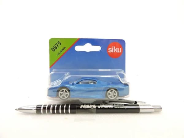 SIKU 0875 Urheiluauto Storm Resorak lajitelma hinta 1 kpl