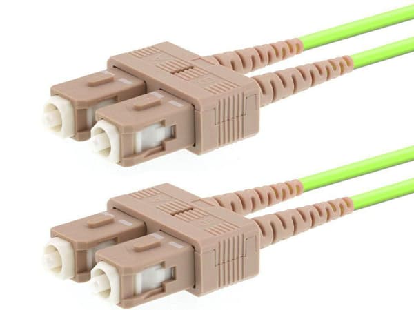 LOGON PROFESSIONAL valokuitupatch-kaapeli 50/125 - SC/SC 2m - OM5