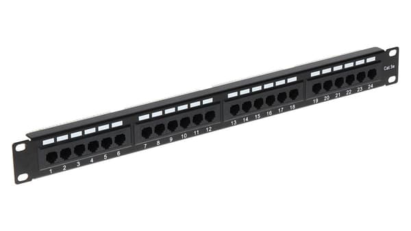 Delta kytkentäpaneeli 24x RJ-45 (PP-24/RJ)