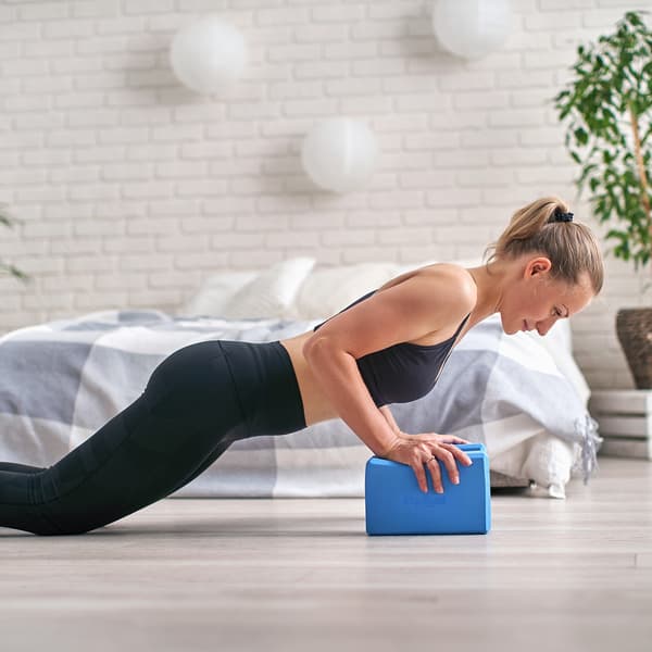 Kub, yogablock av EVA-skum 120g, blå, REBEL ACTIVE