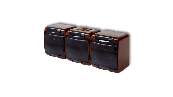Karlik Triple Stikkontakt Junior fra/u brun (4GHE-3D)
