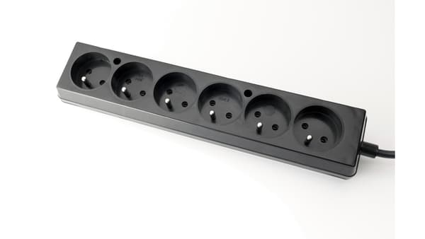 Jonex 16A 2P+Z 250V bærbar sekskantet stik sort GN-670