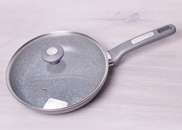 Kamille stegepande 20cm