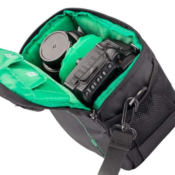 Rivacase 7420 Green Mantis DSLR Kamerataske sort