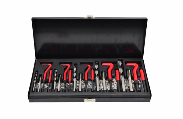 AWTOOLS GEVINDREPARATIONSSÆT M5-M12 131 dele SORT LINJE