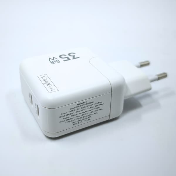 Lad. netværk. MX Burst GaN PD 35W, 2xUSB-C + 20W PD Kabel C/Lightning, HVID/HVID