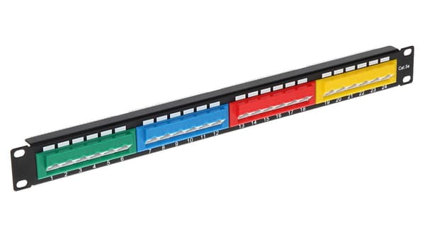 Delta kytkentäpaneeli 24x RJ-45 (PP-24/RJ-KAT)